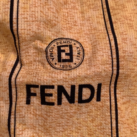 Fendi Dustbag pouch bag Excellent condition - Picture 3 of 6